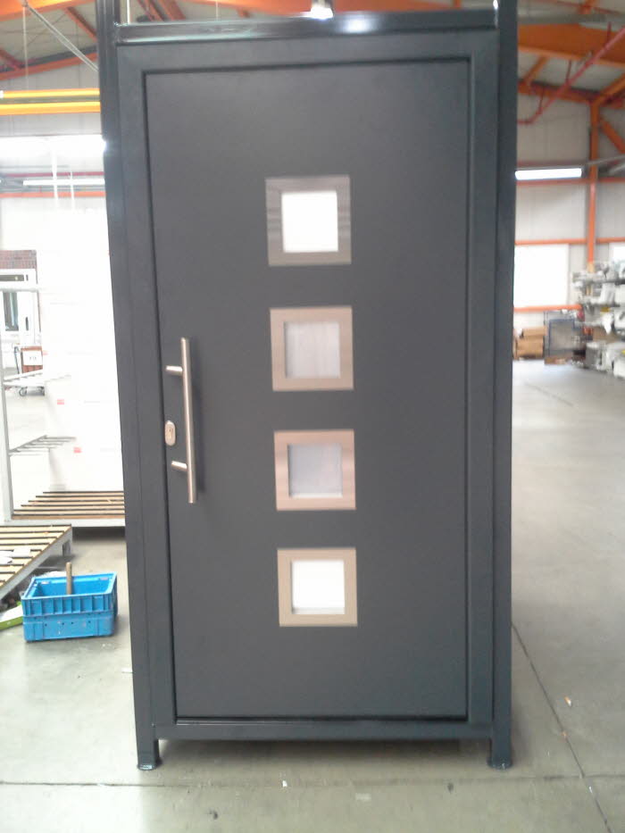 Haustür-und Fensterboxen (13)